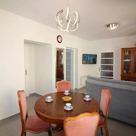 Apartment Agata In Center *