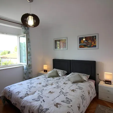 Apartment Agata In Center Porec