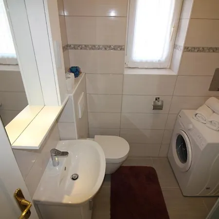 Apartment Agata In Center Porec